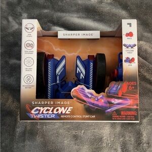 Sharper Image Cyclone Twister Remote Control Stunt Car